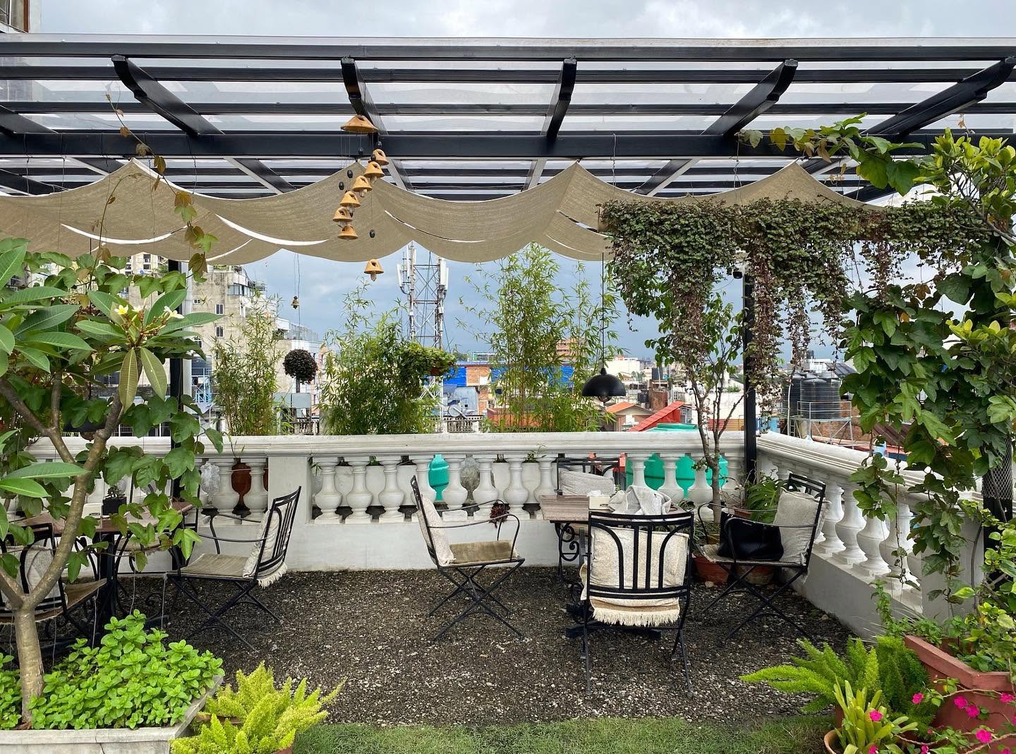 Samaya Rooftop Garden